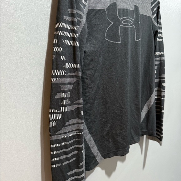 Under Armour Charcoal and Black Performance Hoodie - Picture 2 of 4